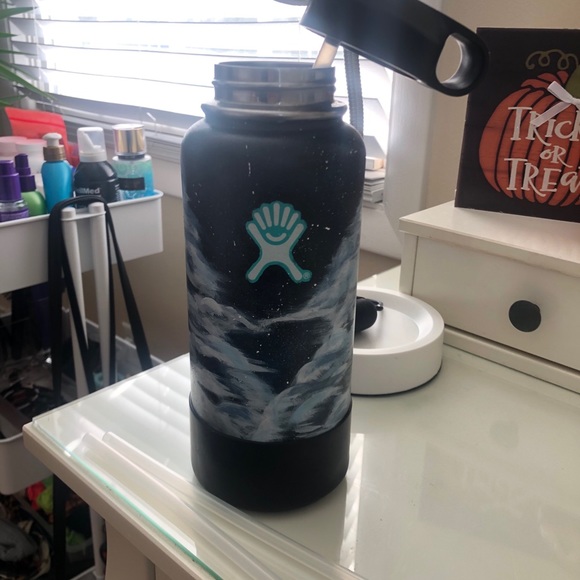 Hydro Flask (painted)